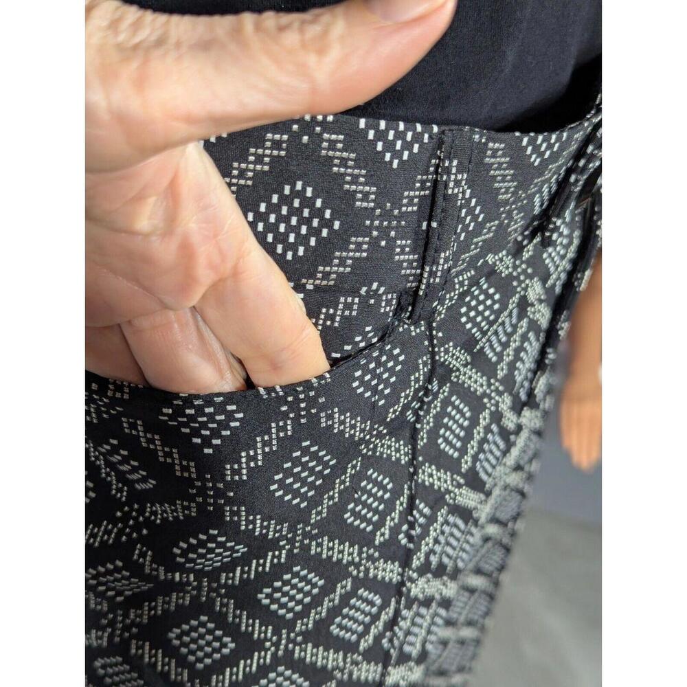 Nanette Lepore Pants Women’s Size 10 Ankle Long Black White Geometric Work Wear - Picture 4 of 9